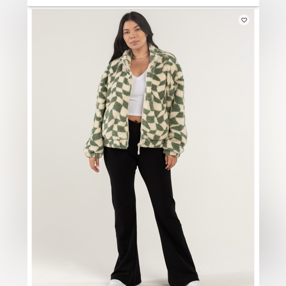 Tilly’s RSQ Print Women’s Sherpa Jacket, Size Large, NWOT - Picture 5 of 9